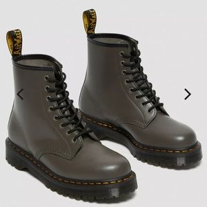 Dr. Martens 1460 BEX SMOOTH LEATHER PLATFORM BOOTS Khaki Grey